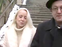 publiekelijk vertoon