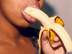 banan, hendes læber, uartig, sexet, amatør