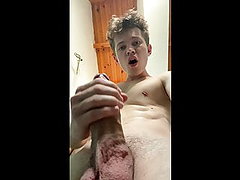 Big Dick Teen try Cums Fast in Bathroom,PARENTS AT HOME !