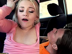 strømper, sex i bilen, blondiner, offentlig nøgenhed