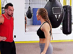 Sporty whore takes some private lessons in the ring