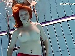 Με καμπύλες, Εσώρουχα, κάτω από το νερό, παχουλός έφηβος, Παραλία