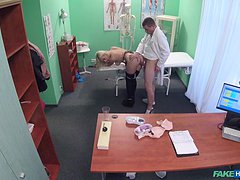 Γιατρός, όμορφη μεγάλα βυζιά, γαμιεται, Τσιμπούκι, Νοσοκομείο