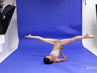 gimnasta, desnuda