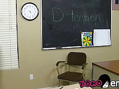 salle de classe, gros cul à baiser, pipe, grosse bite, masturbation